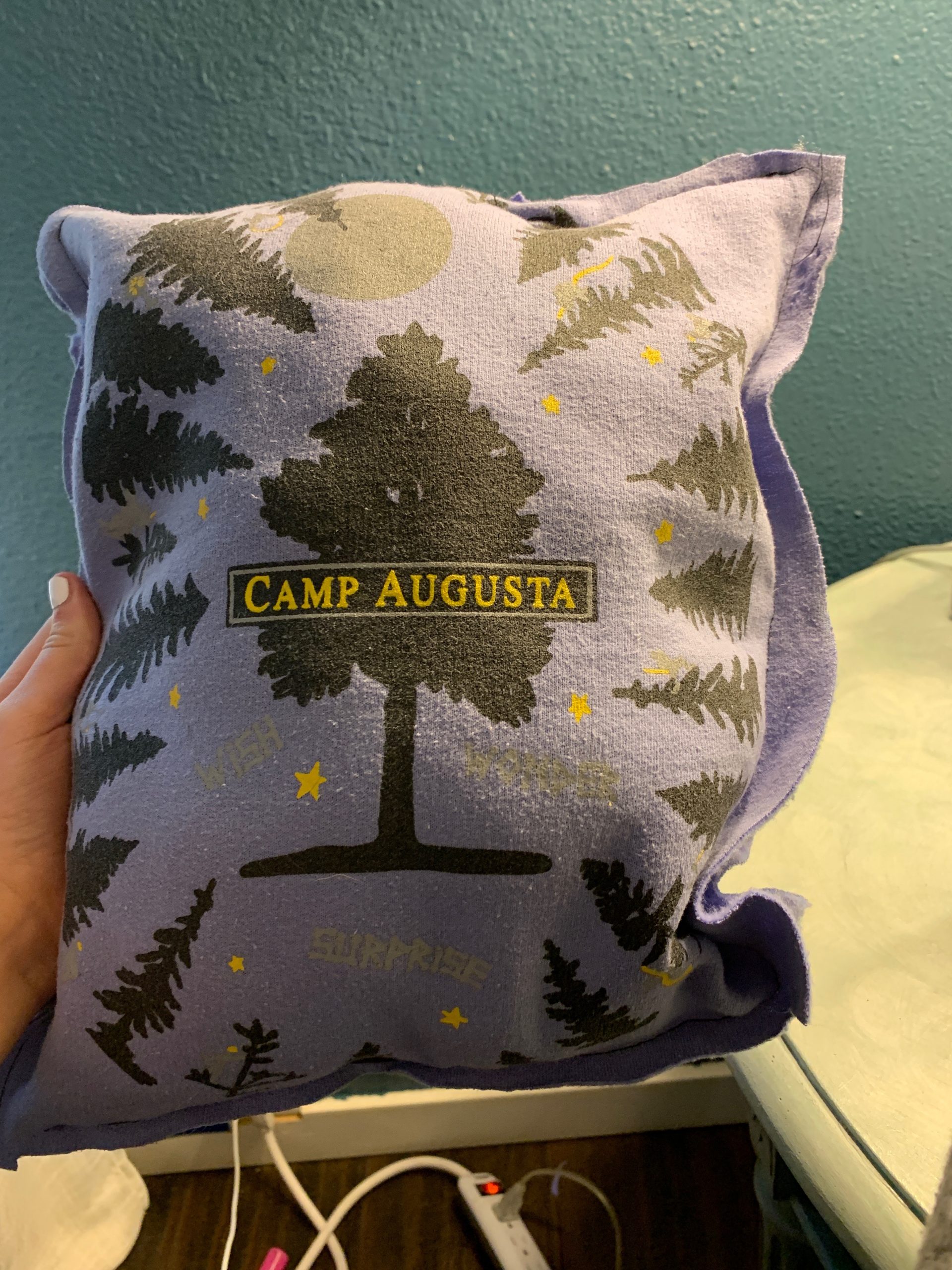 Upcycling Camp Augusta T-Shirt into a Pillow